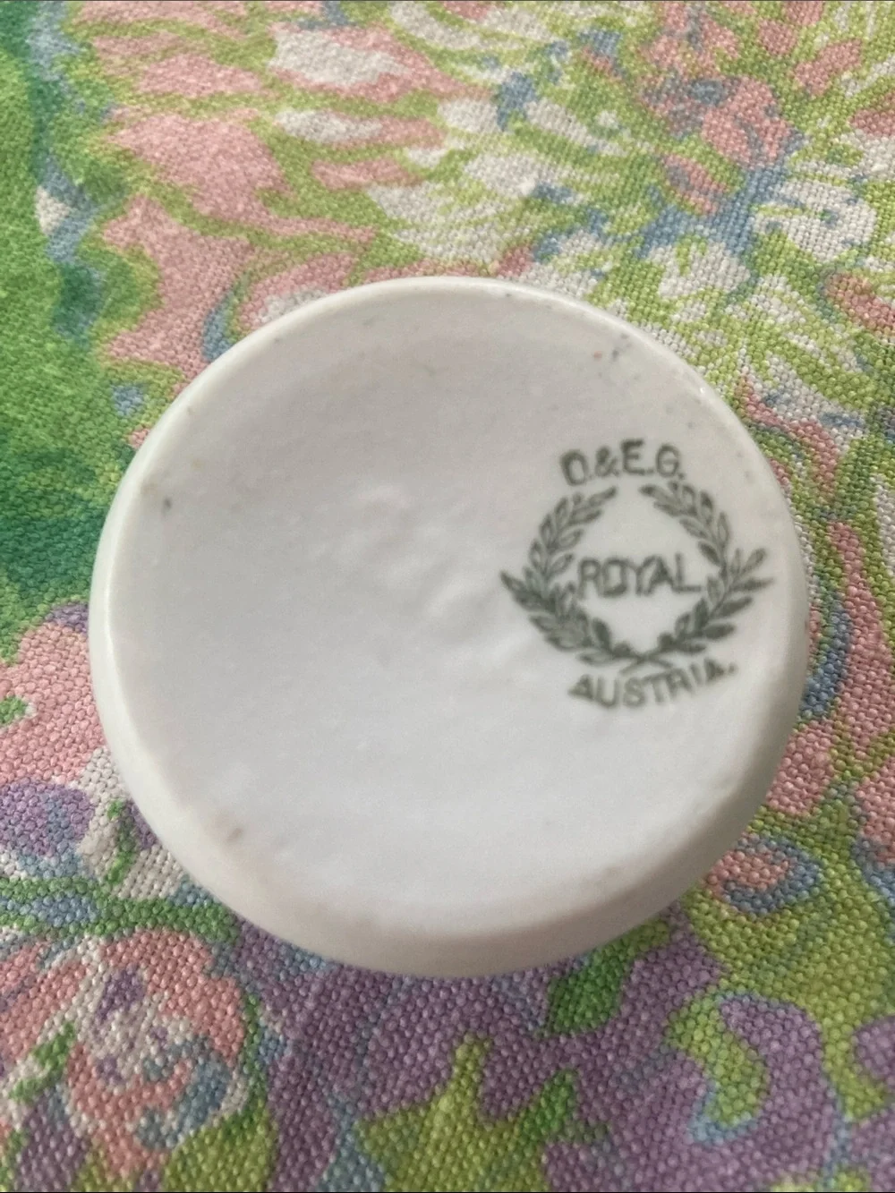 Porcelain Rose Scalloped Vintage Salt Trinket Dish - White with Pink Roses